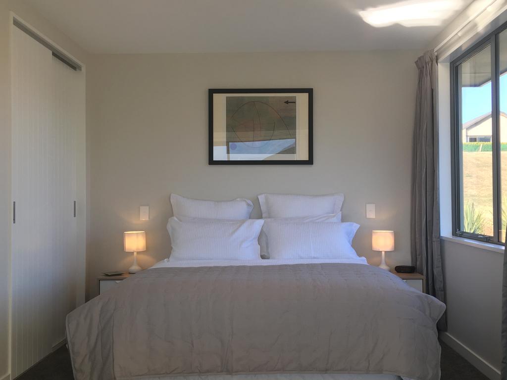 Minaret Ridge Retreat Hotel Wanaka Buitenkant foto