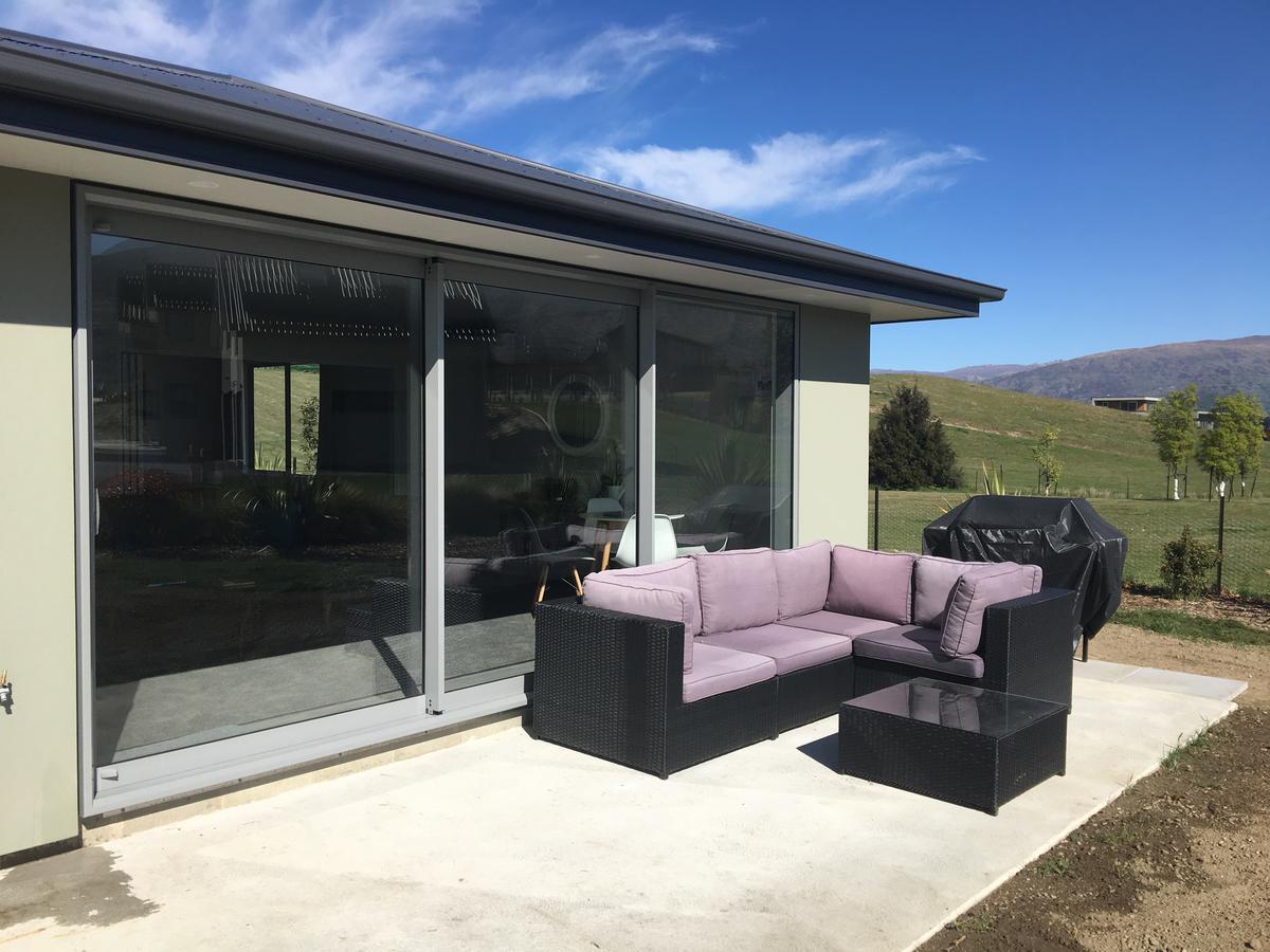 Minaret Ridge Retreat Hotel Wanaka Buitenkant foto