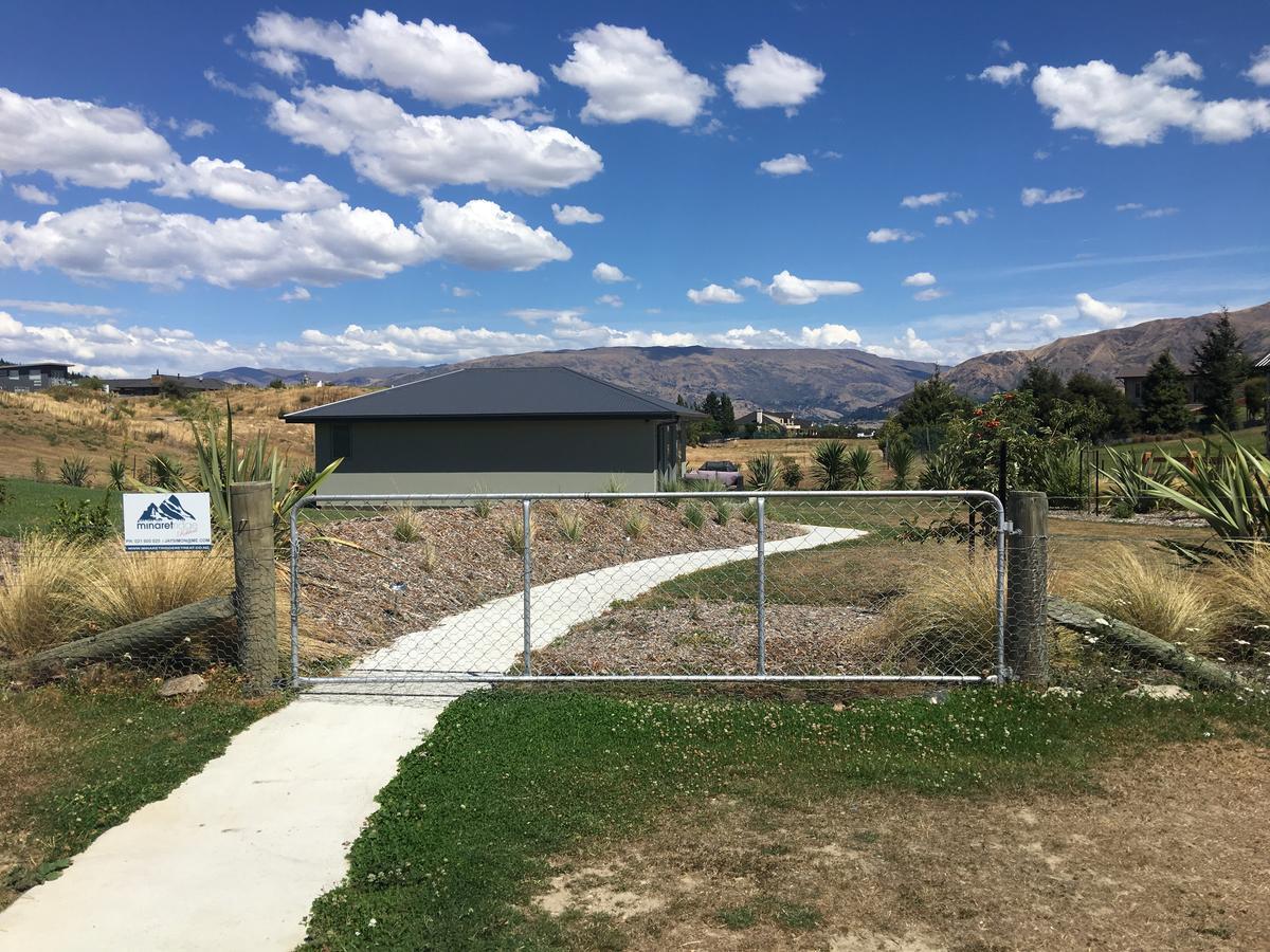 Minaret Ridge Retreat Hotel Wanaka Buitenkant foto